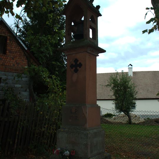 Zvonička v Bělčicích u Ostředka