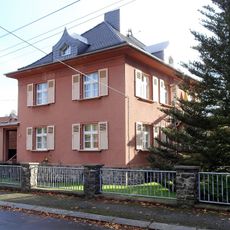 Otto-Simm-Straße 8