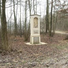Kaplička na rozcestí jižně od Píst