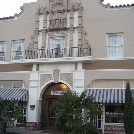 El Paisano Hotel