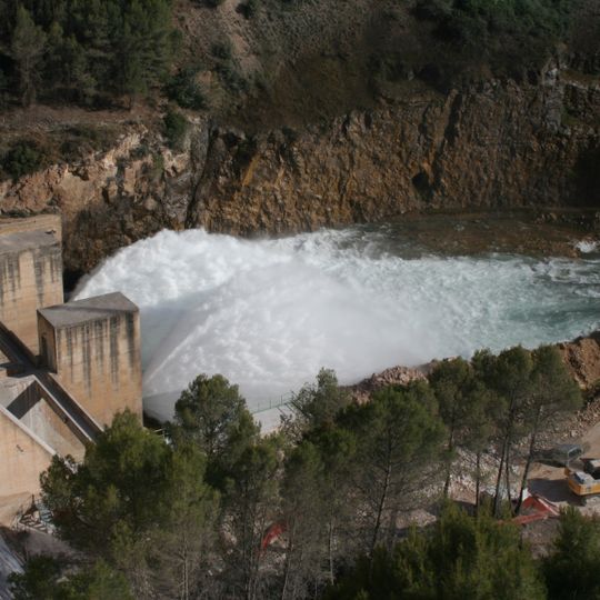 Alarcón Dam