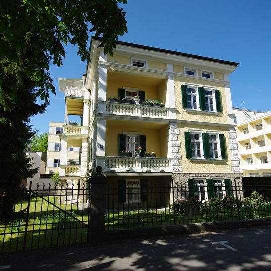 Villa, ehemaliges Sommerhaus