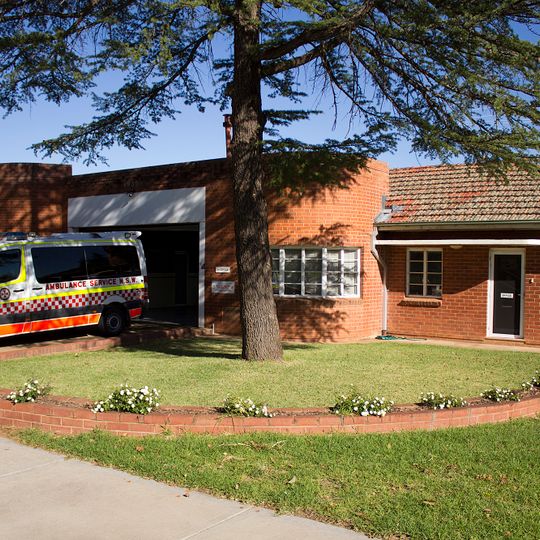 Leeton Ambulance Station
