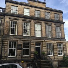 Edinburgh, Stockbridge, 1-1a Dean Terrace