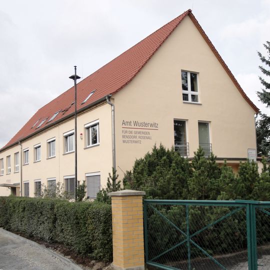 August-Bebel-Straße 10