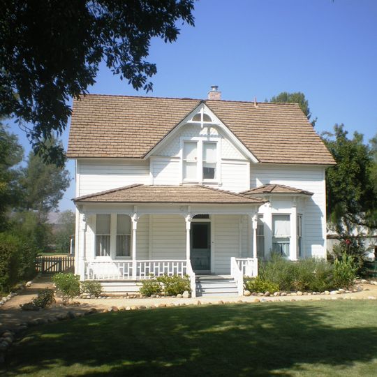 Simi Adobe-Strathearn House