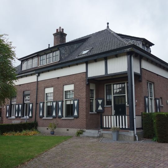 Complex dienstwoningen