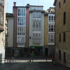 Casa Cuchillería 72