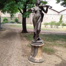 Statue