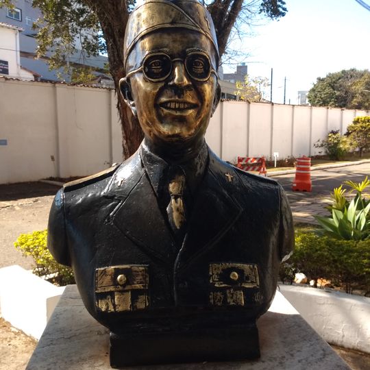 Busto do Frei Orlando