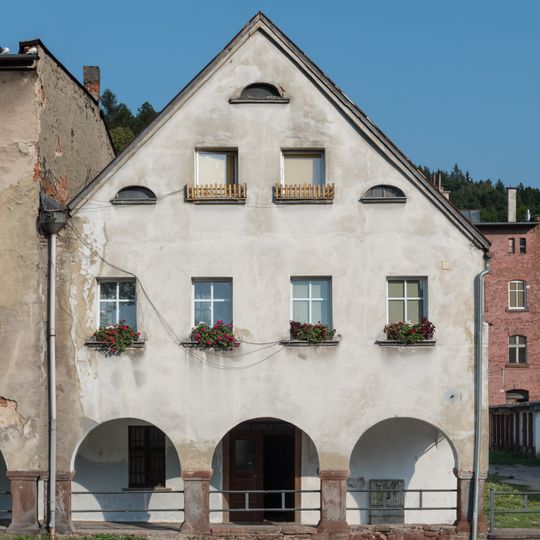 5 Nadrzeczna Street in Nowa Ruda