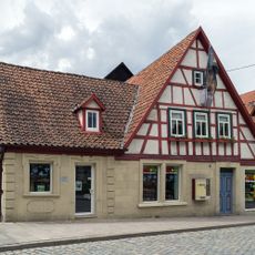 Wohn- und Geschäftshaus