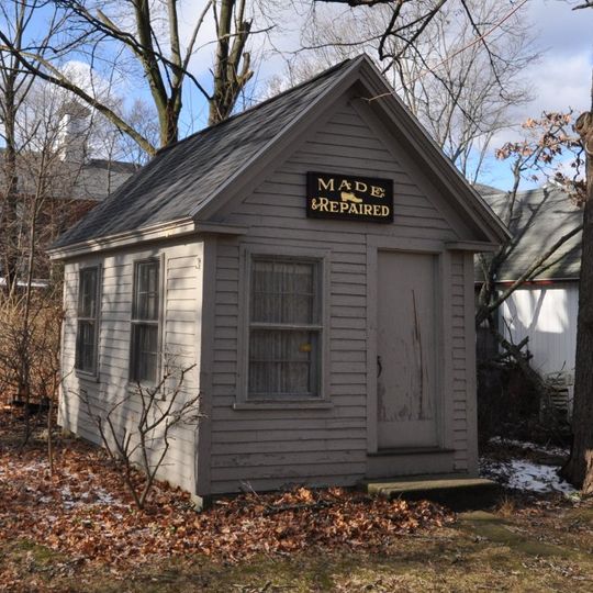 Shoe Shop-Doucette Ten Footer