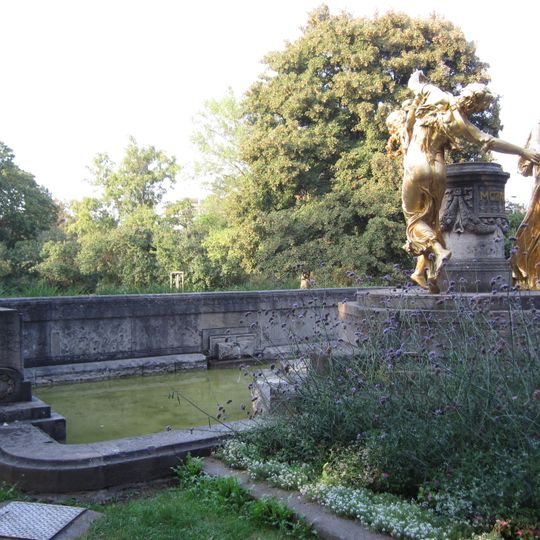 Mozart monument, Dresden