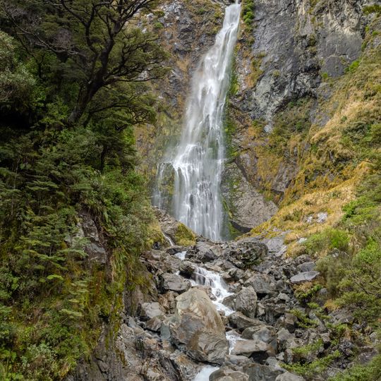 Devils Punchbowl Falls