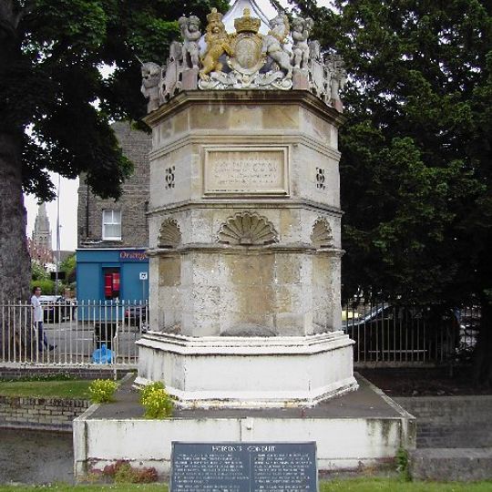 Hobson's Conduit monument