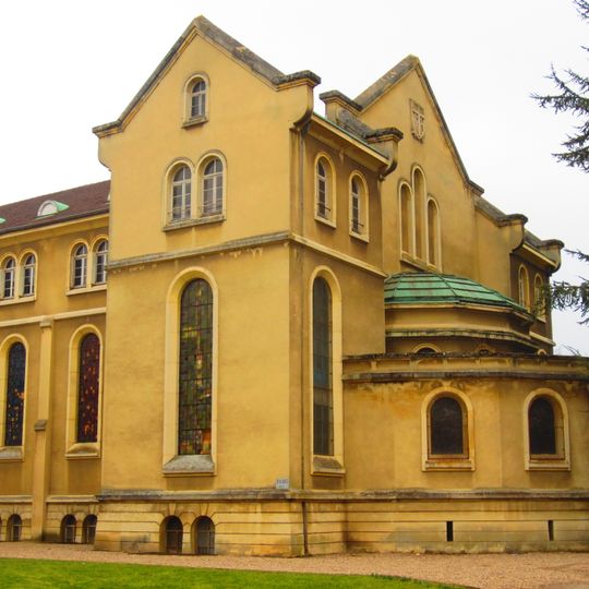 Chapelle du collège privé du Domaine de Mazenod d'Augny