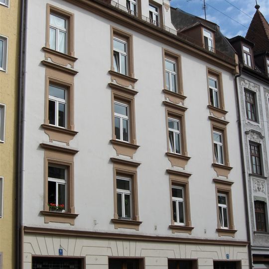 Mietshaus