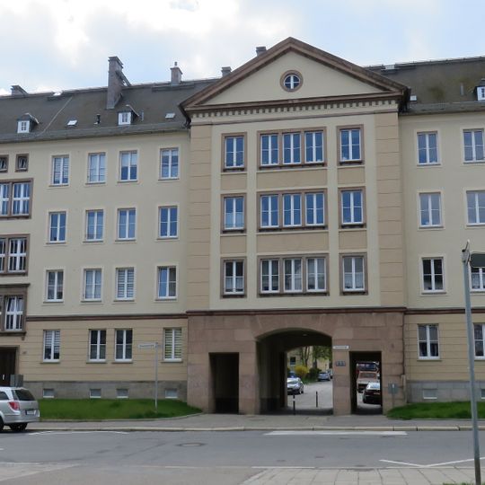 Charlottenstraße 6-14