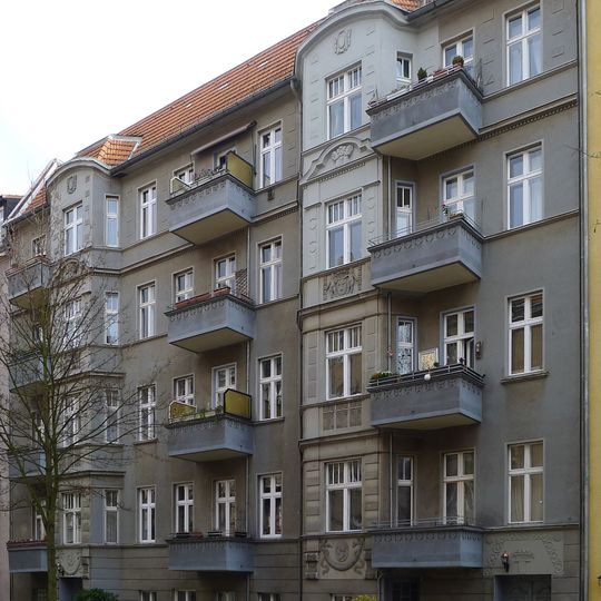 Mietshaus Mainauer Straße 9