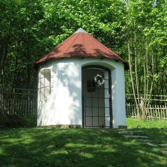 Kaple v lese nad Malečovem