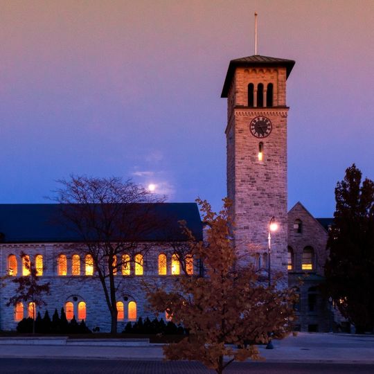 Queen's University