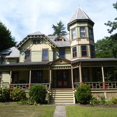 House at 112 Sea Cliff Avenue