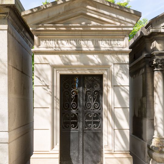 Grave of Aumont-Thiéville