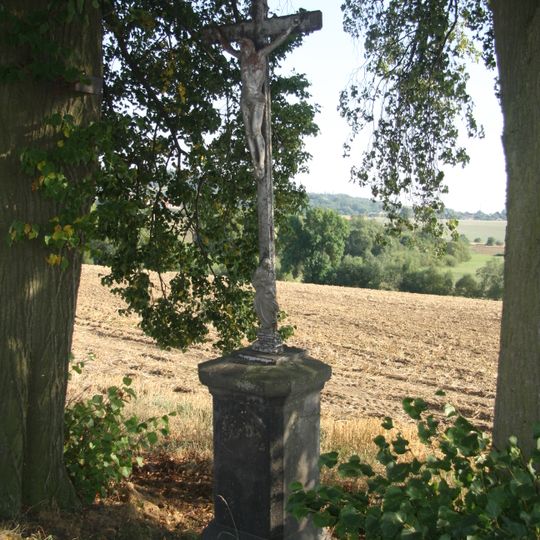 Kříž na Nádražní ulici ve Starči