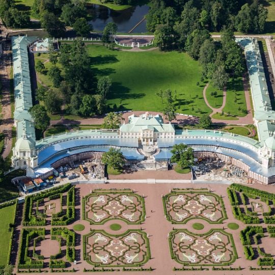 Oranienbaum ensemble with palace