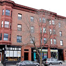 Building at 30–34 Station Street