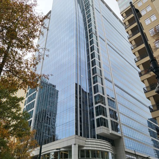 300 South Tryon