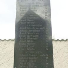 Pomník padlým v 1. světové válce na hřbitově v Merbolticích