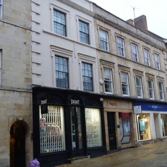 9 And 10, Ironmonger Street