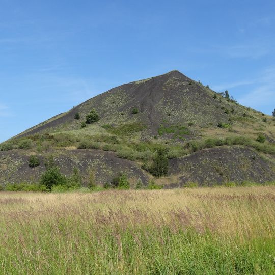 Spoil tips 87 and 92