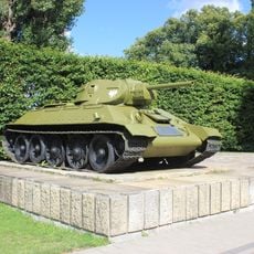 Tank at Zwyciestwa Avenue in Gdańsk