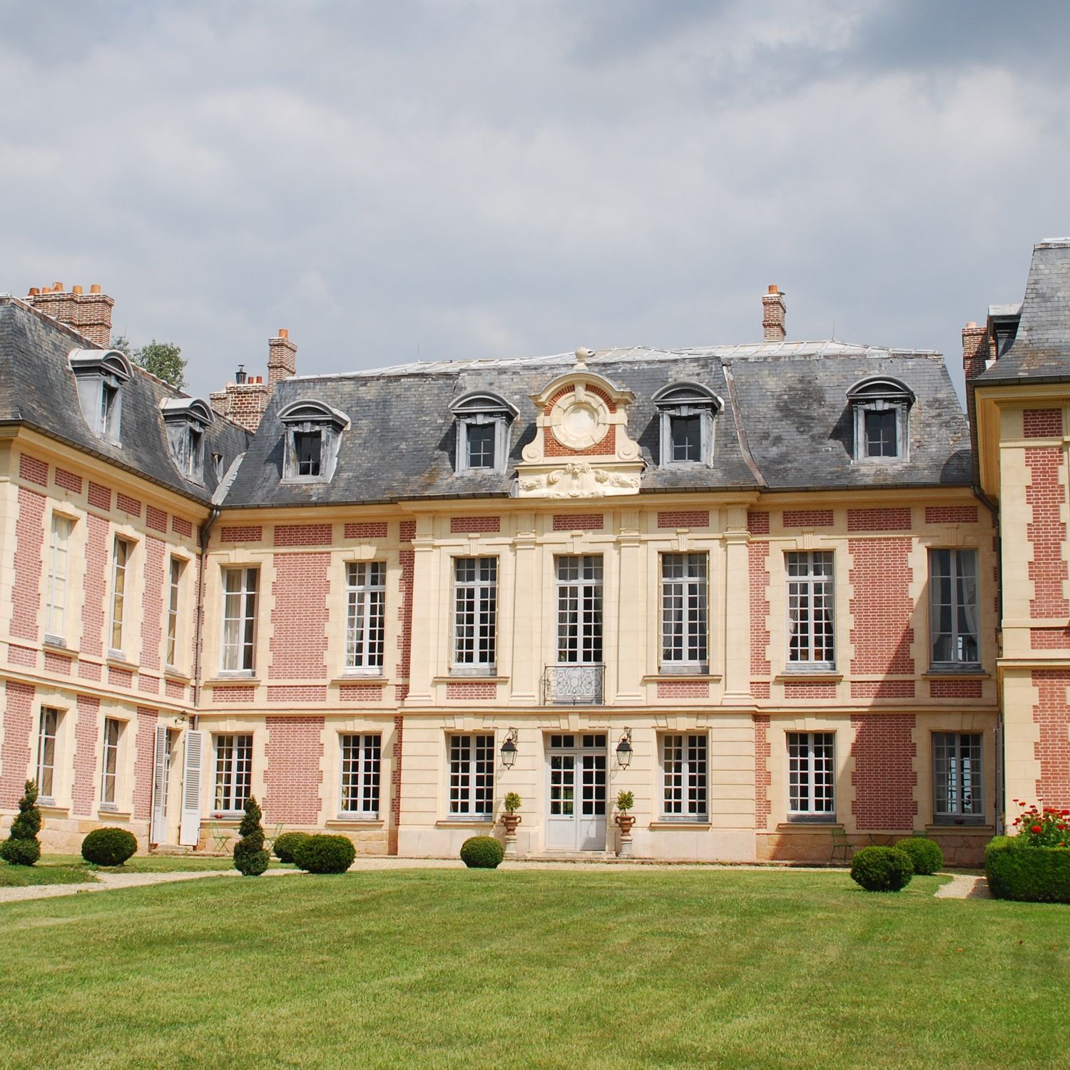 ch-teau-de-villiers-le-b-cle-ch-teau-historique-inscrit-villiers-le