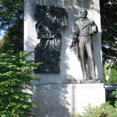 Uncle Sam Memorial Statue
