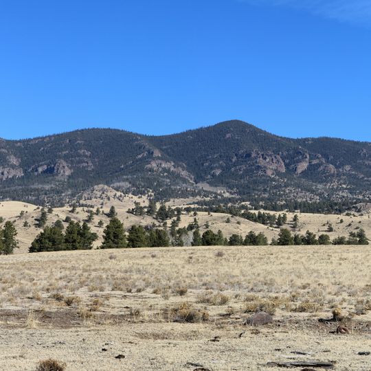 Thirtynine Mile Mountain