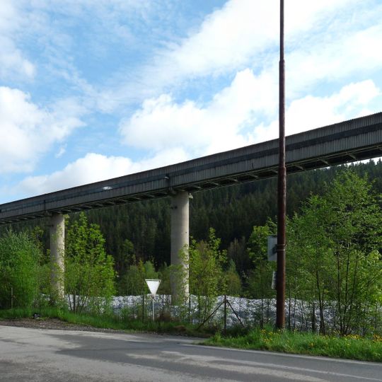 Dopravníkový most v papírnách ve Větřní