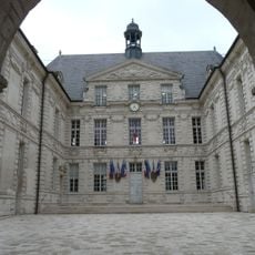 Verdun Town Hall