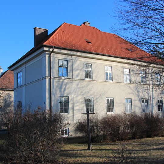 Arbeiter-/Angestelltenwohnhaus