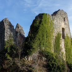 Derrie le Tchété, medieval castle ruins Löwenburg
