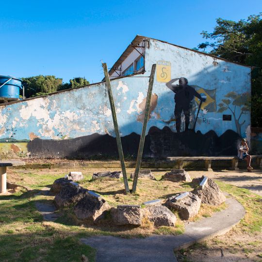 Marco aos Ex-Combatentes de Paquetá