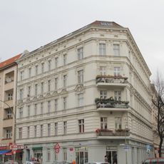 Hobrechtstraße 84, Karl-Marx-Straße 13