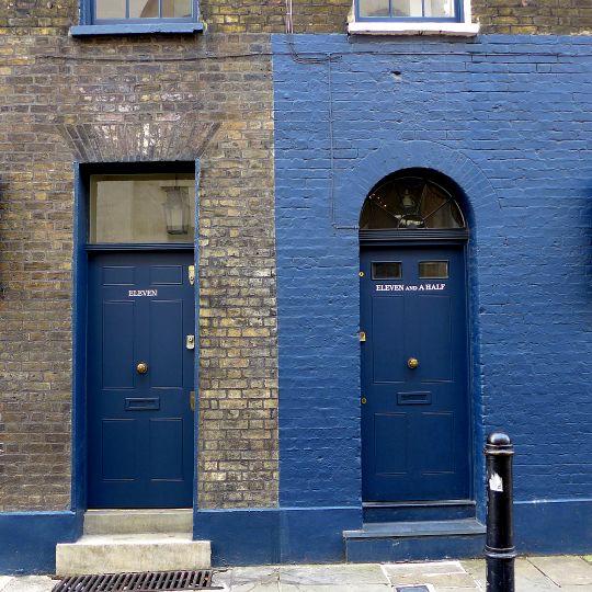11, Fournier Street E1
