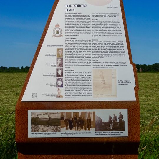 Monument Whitley V Z9280