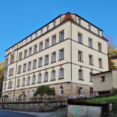 Artificial flower factory and fencing Promenade 32