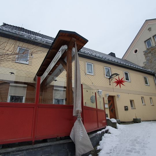 Wohnstallhaus und Tanzsaal Hauptstraße 12