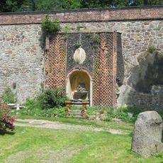 Kašna u zdi zámecké zahrady u zámku Jezeří